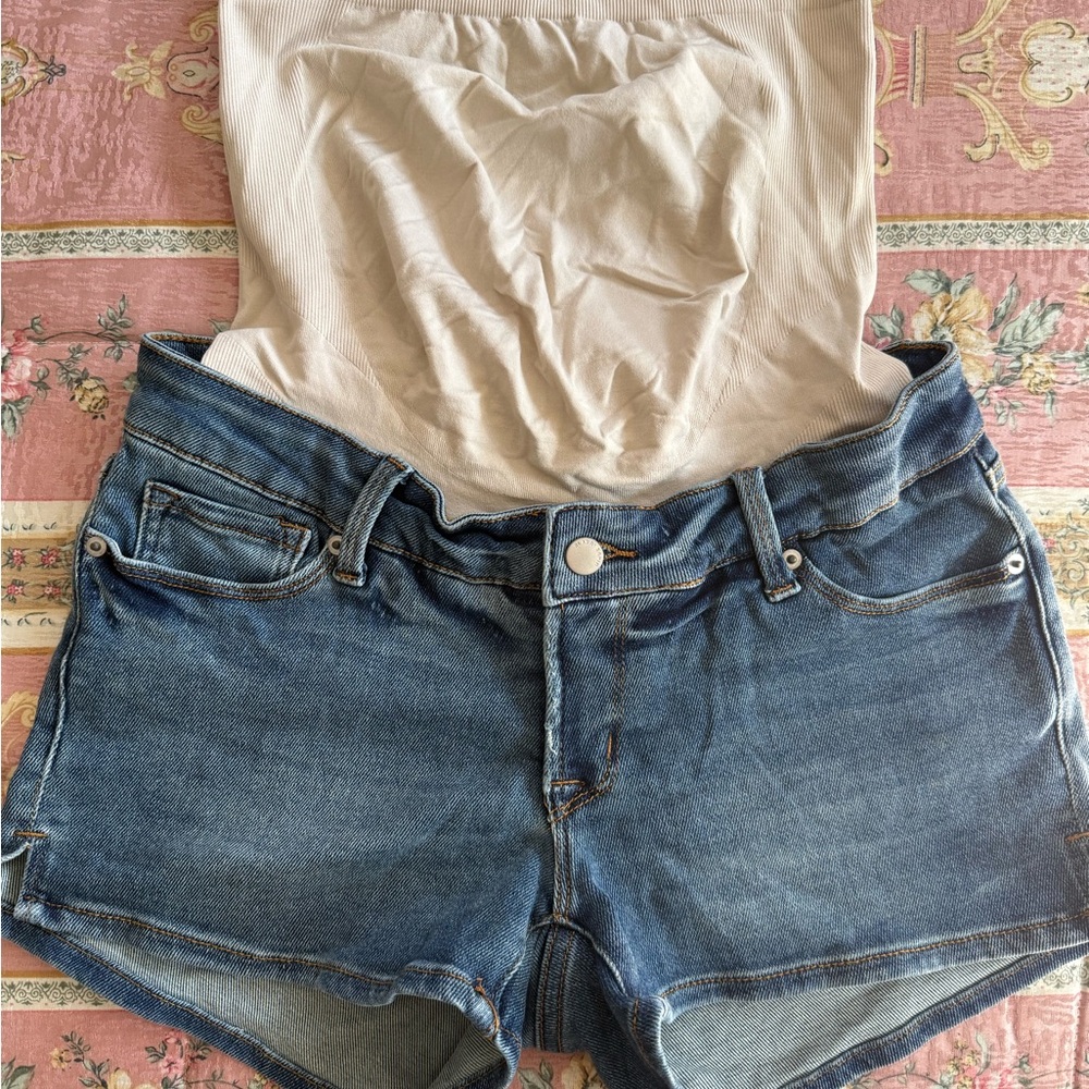 Blue Denim Women's Maternity Shorts size 6